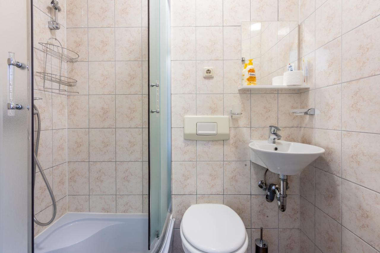 Rimac Apartment And Rooms Novi Vinodolski Exterior foto